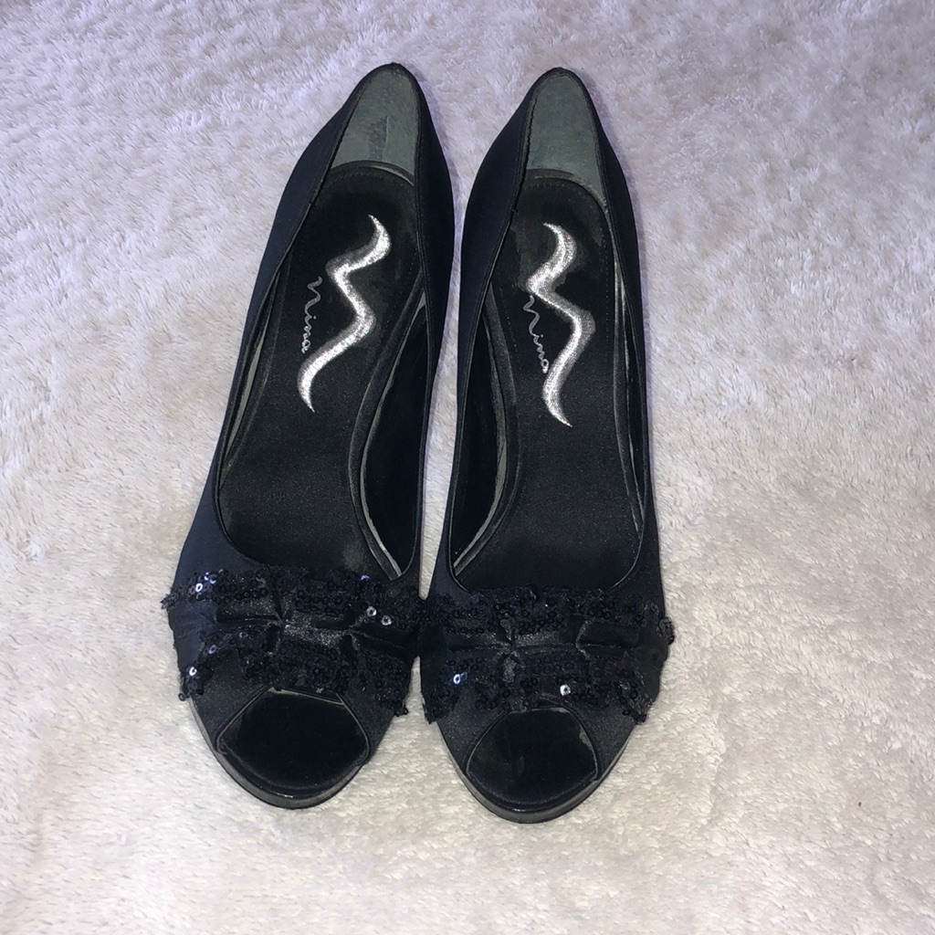 Black High Heel Shoes